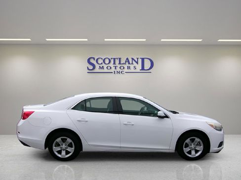 Used 2016 Chevrolet Malibu LT image 5