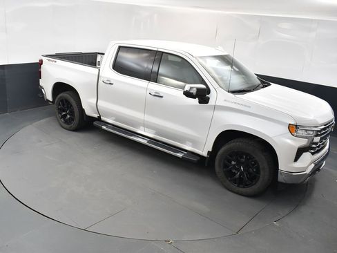 Used 2022 Chevrolet Silverado 1500 LTZ w/ LTZ Convenience Package II image 37