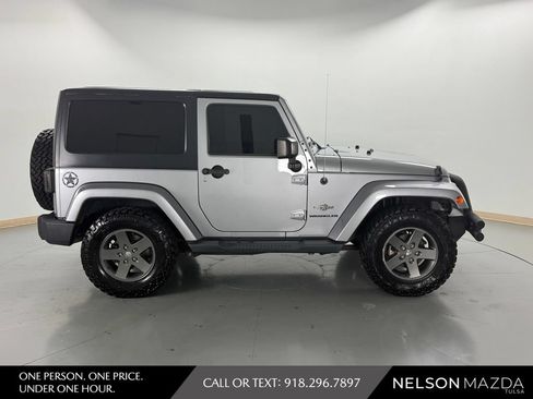 Used 2015 Jeep Wrangler Sport AWD/4WD image 5