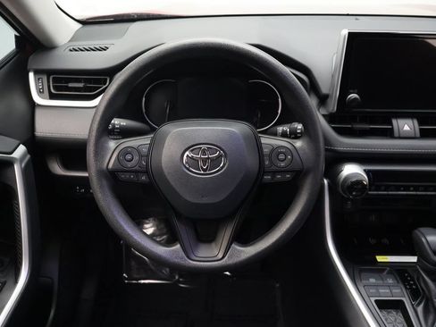 Used 2024 Toyota RAV4 XLE FWD image 23