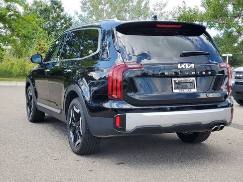 Used 2023 Kia Telluride S w/ S Sunroof Package AWD/4WD image 2