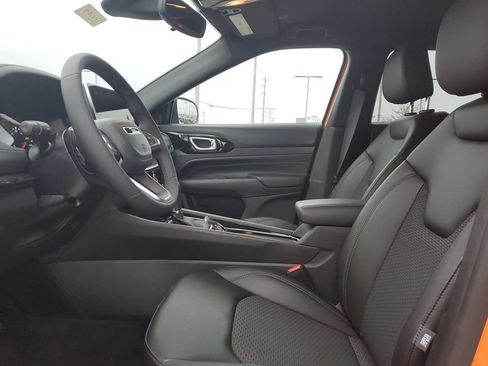 New 2026 Jeep Compass Latitude AWD/4WD image 16