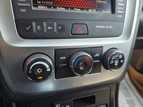 Used 2016 GMC Acadia SLE FWD image 21