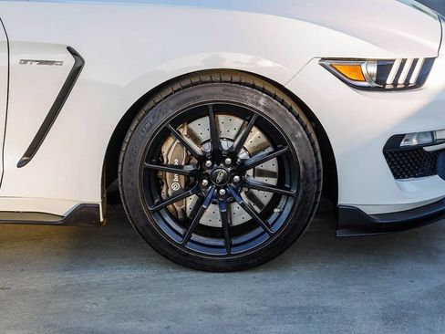 Used 2017 Ford Mustang Shelby GT350 w/ Electronics Package RWD image 11