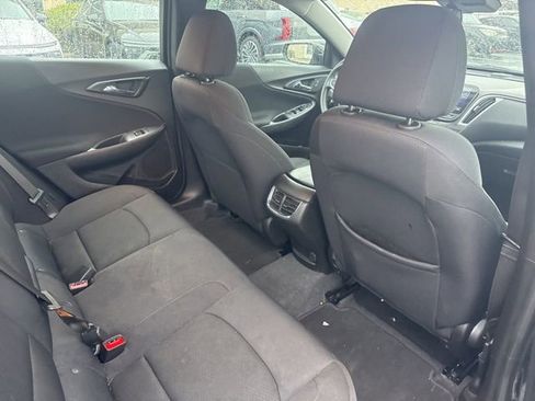 Used 2025 Chevrolet Malibu LT FWD image 9