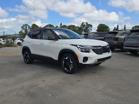 New 2026 Kia Seltos S image 2