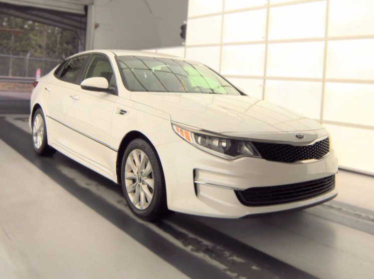 Used 2018 Kia Optima LX w/ 17" Alloy Wheels Package FWD image 6