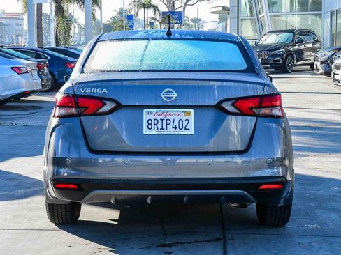 Used 2020 Nissan Versa S image 6