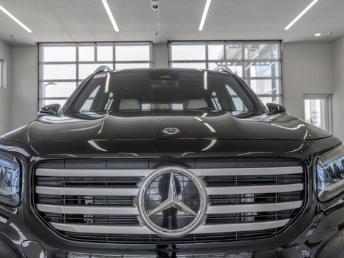 Certified 2026 Mercedes-Benz GLB 250 4MATIC image 23