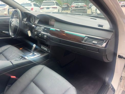 Used 2010 BMW 528i xDrive Sedan AWD/4WD image 20