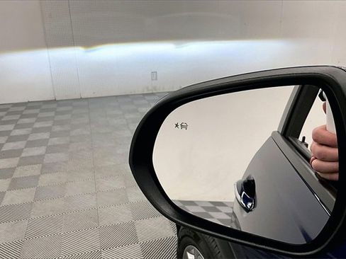 Used 2023 Buick Encore GX Essence w/ Experience Buick Package image 28