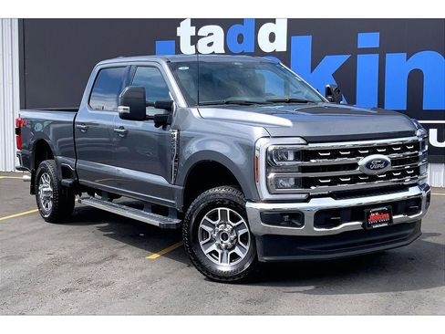 Used 2024 Ford F250 Lariat w/ FX4 Off-Road Package AWD/4WD image 2