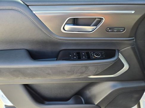Used 2025 INFINITI QX80 Luxe RWD image 24