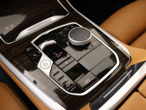 Used 2026 BMW X5 xDrive40i AWD/4WD image 9