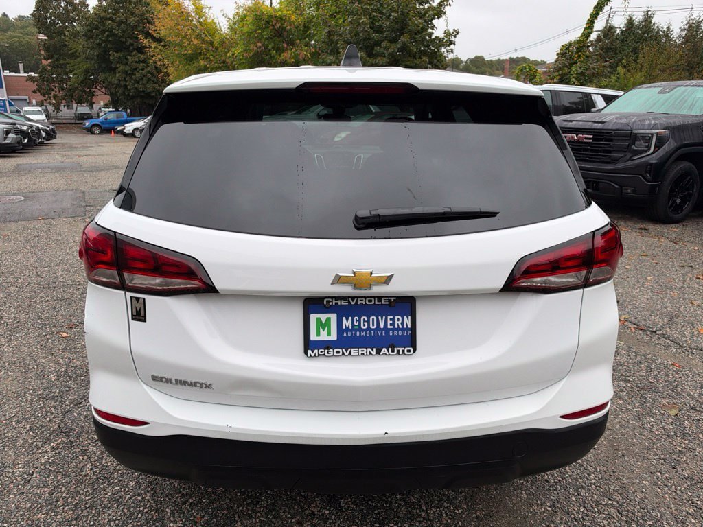 Used 2024 Chevrolet Equinox LS w/ LS Convenience Package FWD image 5