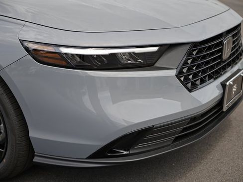 New 2025 Honda Accord SE image 18