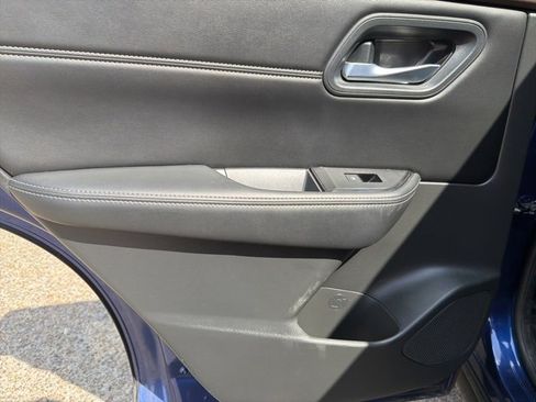 Certified 2023 Nissan Rogue SV w/ SV Premium B Package image 9