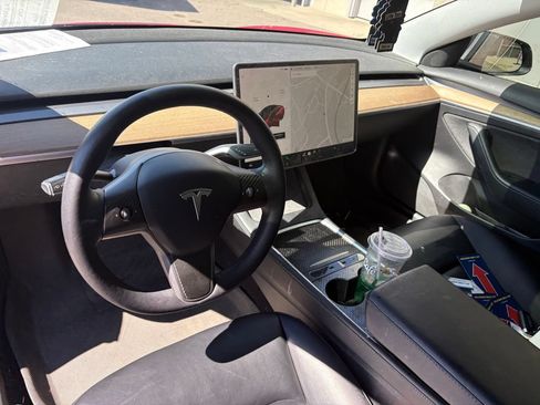 Used 2021 Tesla Model 3 Long Range AWD/4WD image 17