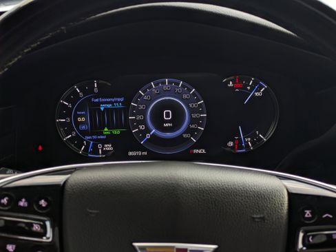 Used 2020 Cadillac Escalade Premium Luxury image 30