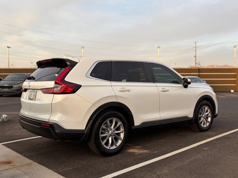 Used 2023 Honda CR-V EX-L image 3