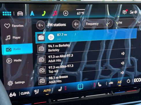 New 2025 Volkswagen ID.4 Pro image 17