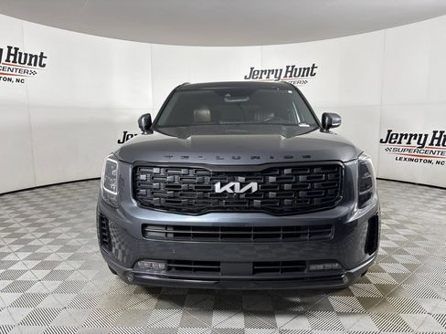 Used 2022 Kia Telluride SX w/ SX Prestige Package AWD/4WD image 2