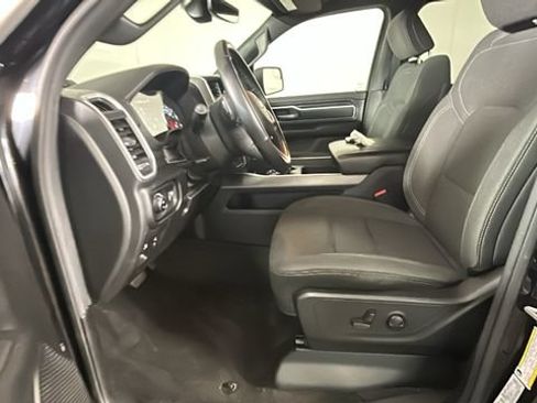 Used 2022 RAM 1500 Big Horn AWD/4WD image 11
