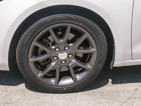 Used 2016 Dodge Dart SE w/ Convenience Group FWD image 5