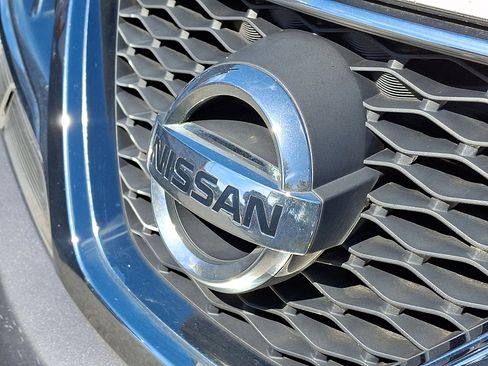 Used 2011 Nissan Murano SV AWD/4WD image 4