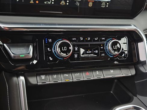 New 2026 GMC Sierra 3500 Denali Ultimate image 10