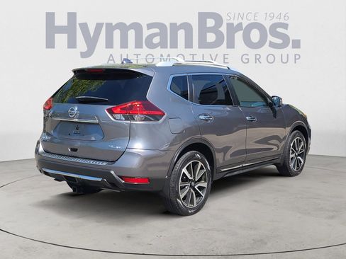 Used 2018 Nissan Rogue SL w/ Premium Package image 3