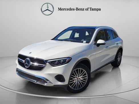 Certified 2025 Mercedes-Benz GLC 300 image 1
