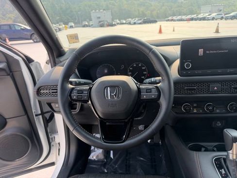 Certified 2024 Honda HR-V Sport image 17