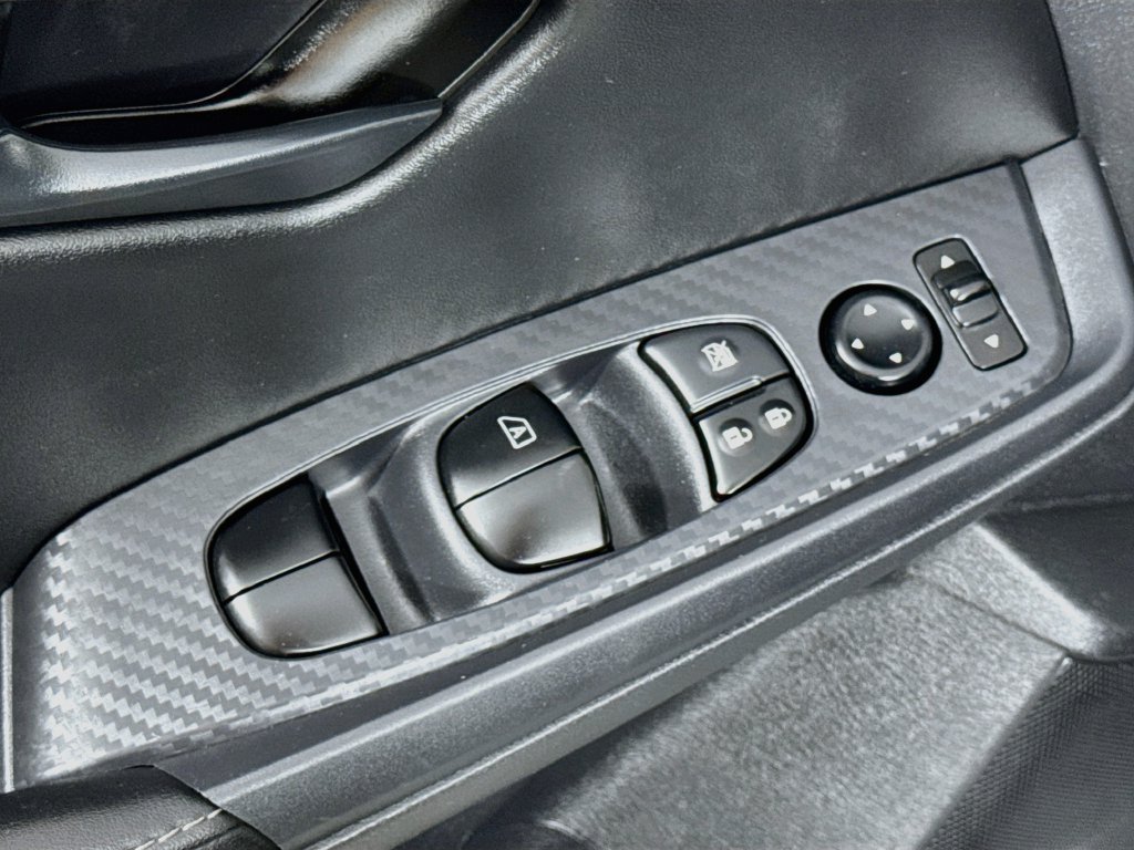 Used 2025 Nissan Sentra S FWD image 18