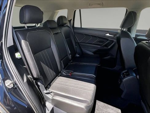 Used 2023 Volkswagen Tiguan SE AWD/4WD image 29