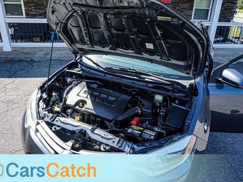 Used 2015 Toyota Corolla LE FWD image 37
