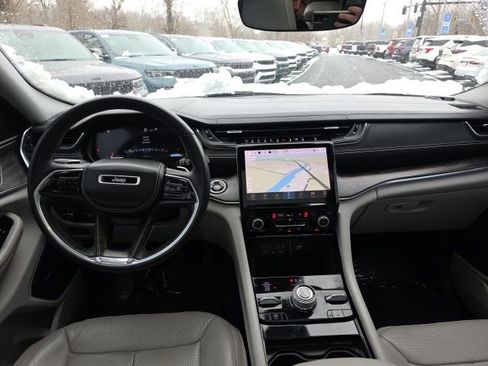 Used 2022 Jeep Grand Cherokee L Overland image 18