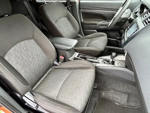 Used 2020 Mitsubishi Outlander Sport ES image 16