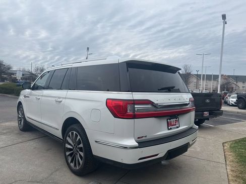 Used 2020 Lincoln Navigator L Reserve w/ Luxury Package image 11