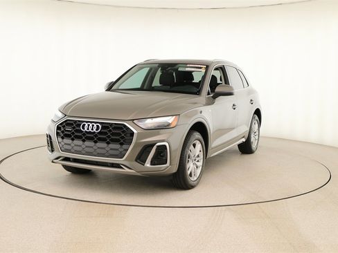 Certified 2023 Audi Q5 2.0T Premium w/ Convenience Package image 12