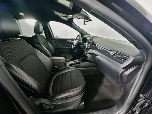 Used 2025 Ford Escape ST-Line FWD image 28
