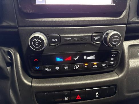 Used 2024 RAM ProMaster 2500 w/ Convenience Group FWD image 26