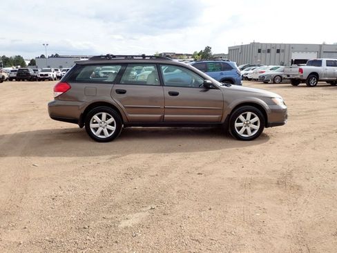 Used 2009 Subaru Outback 2.5i Special Edition image 5