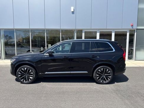 Certified 2025 Volvo XC90 B5 Plus AWD/4WD image 2