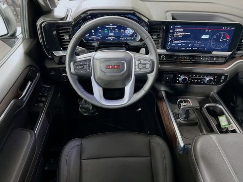 Used 2023 GMC Sierra 1500 SLT w/ SLT Premium Plus Package AWD/4WD image 20