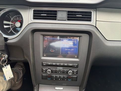 Used 2011 Ford Mustang Shelby GT500 w/ SVT Performance Pkg image 25