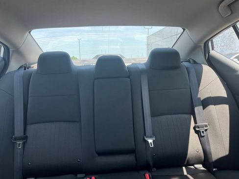 Used 2025 Nissan Altima 2.5 SV FWD image 38