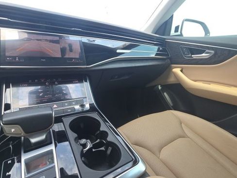 Used 2019 Audi Q8 Premium Plus image 24