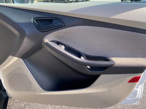 Used 2012 Ford Focus SE image 29