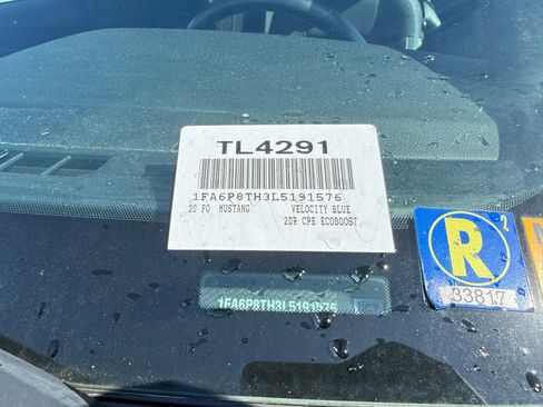 Used 2020 Ford Mustang EcoBoost image 8